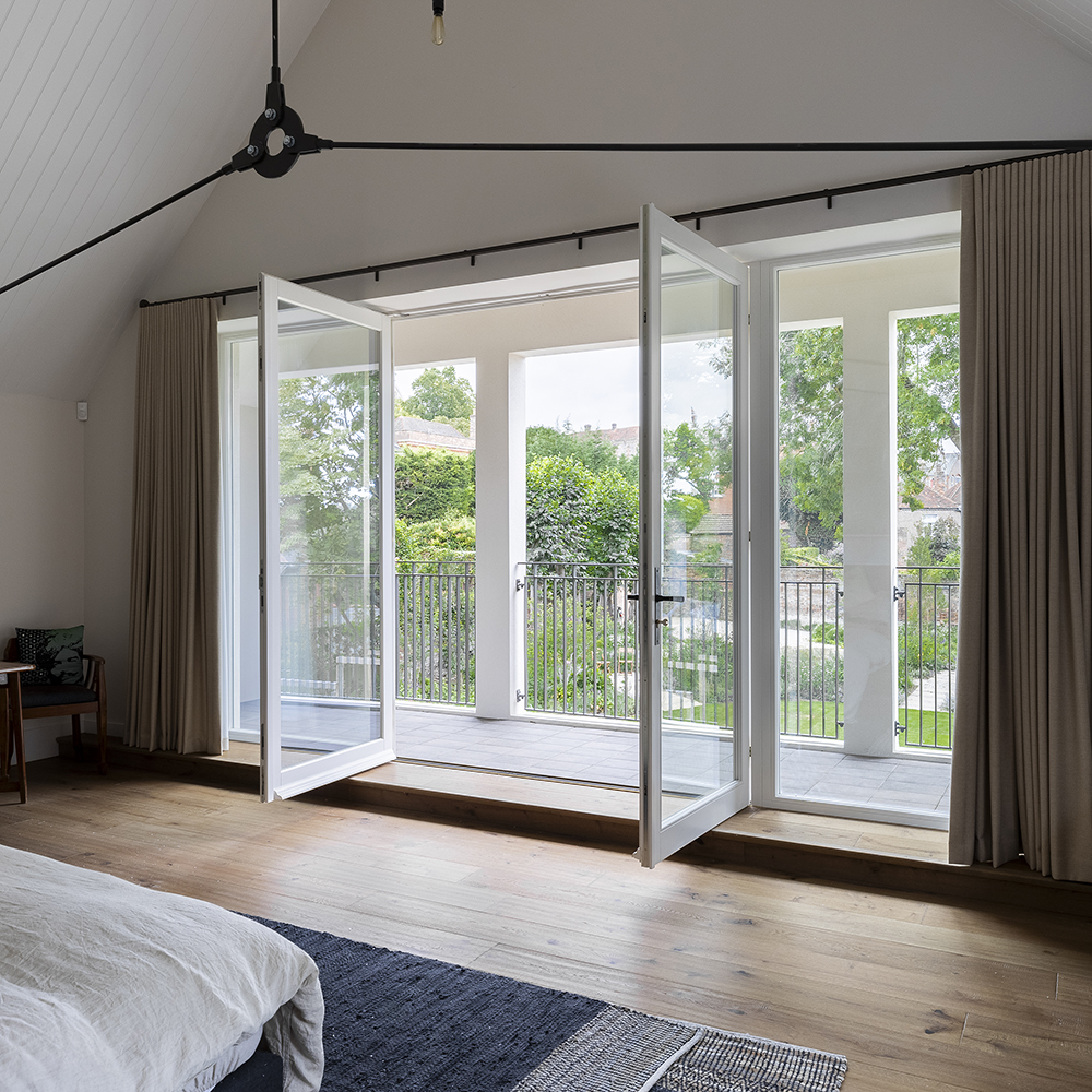 CR Build HBD Timber windows and Sunflex sliding doors